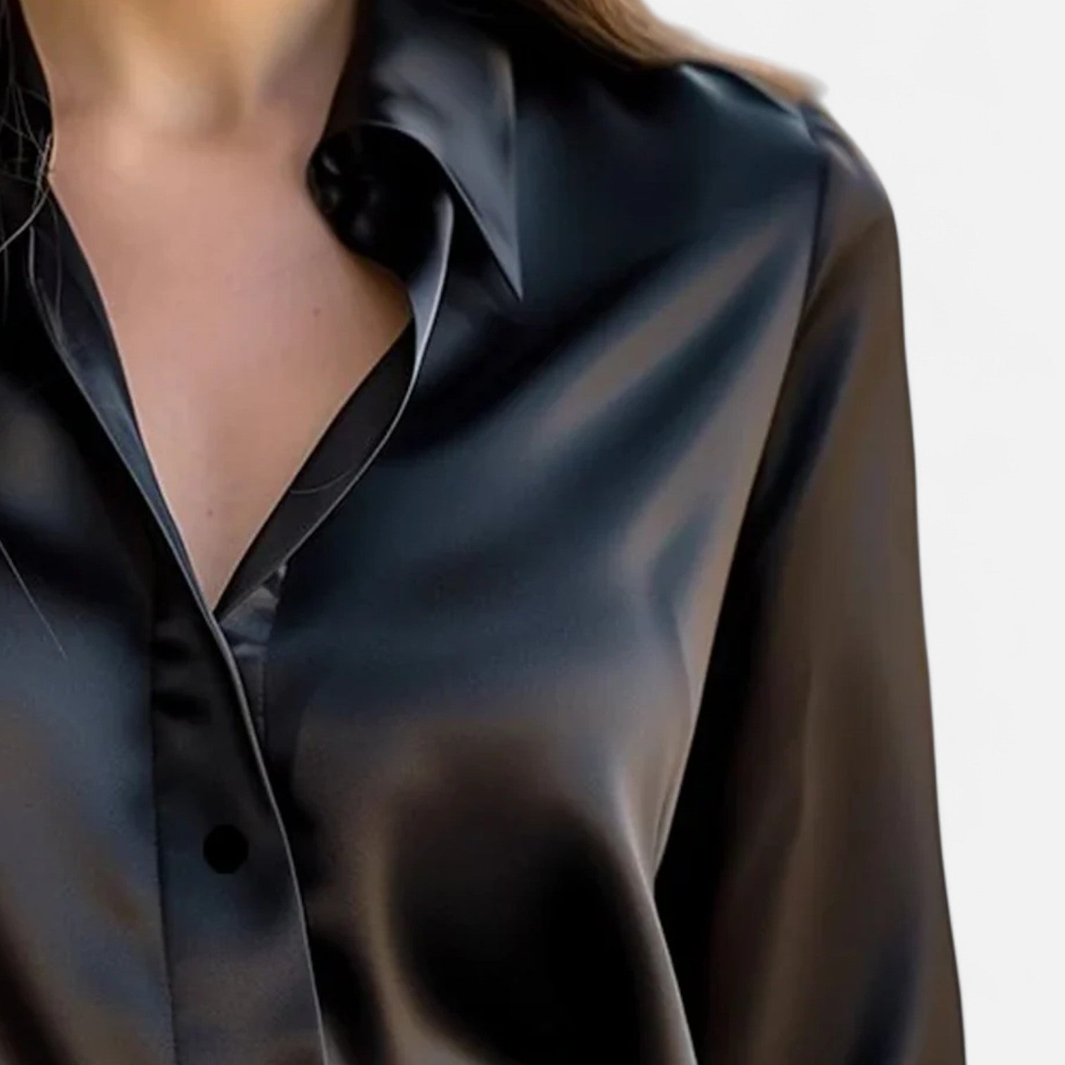 Eliaro Moda | Blusa Negra de Satén para Mujer de Manga Larga – Elegancia Atemporal, Sofisticación Moderna