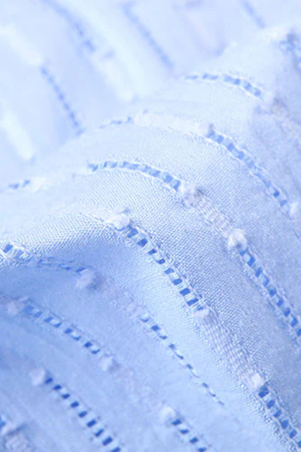 Ensemble deux pièces pour femme avec chemise broderie et short