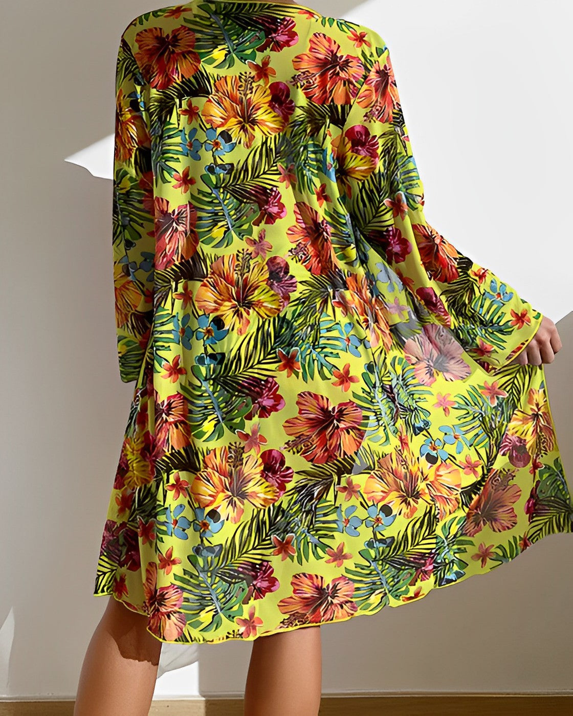 3-Piece Women's Bikini with Botanical Print and Beach Kimono
