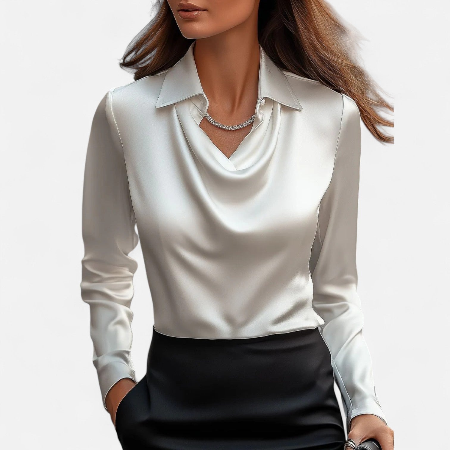 Blouse en satin avec décolleté drapé pour femme — bureau et événements