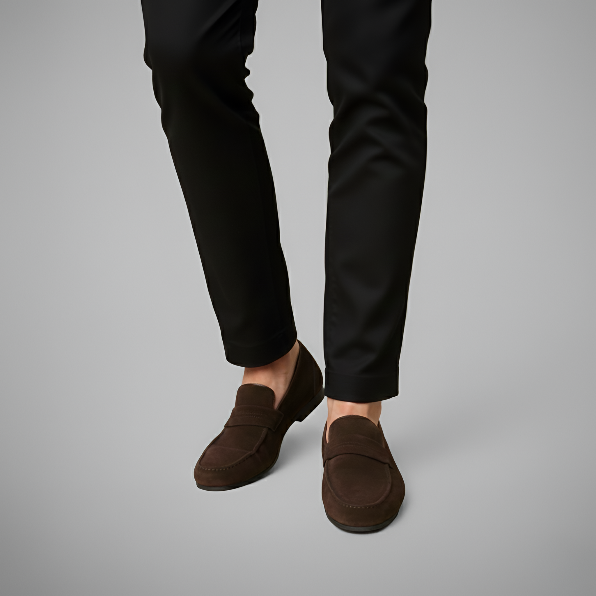Pánské mokasíny z broušené kůže se slip-on designem a lehkou podrážkou