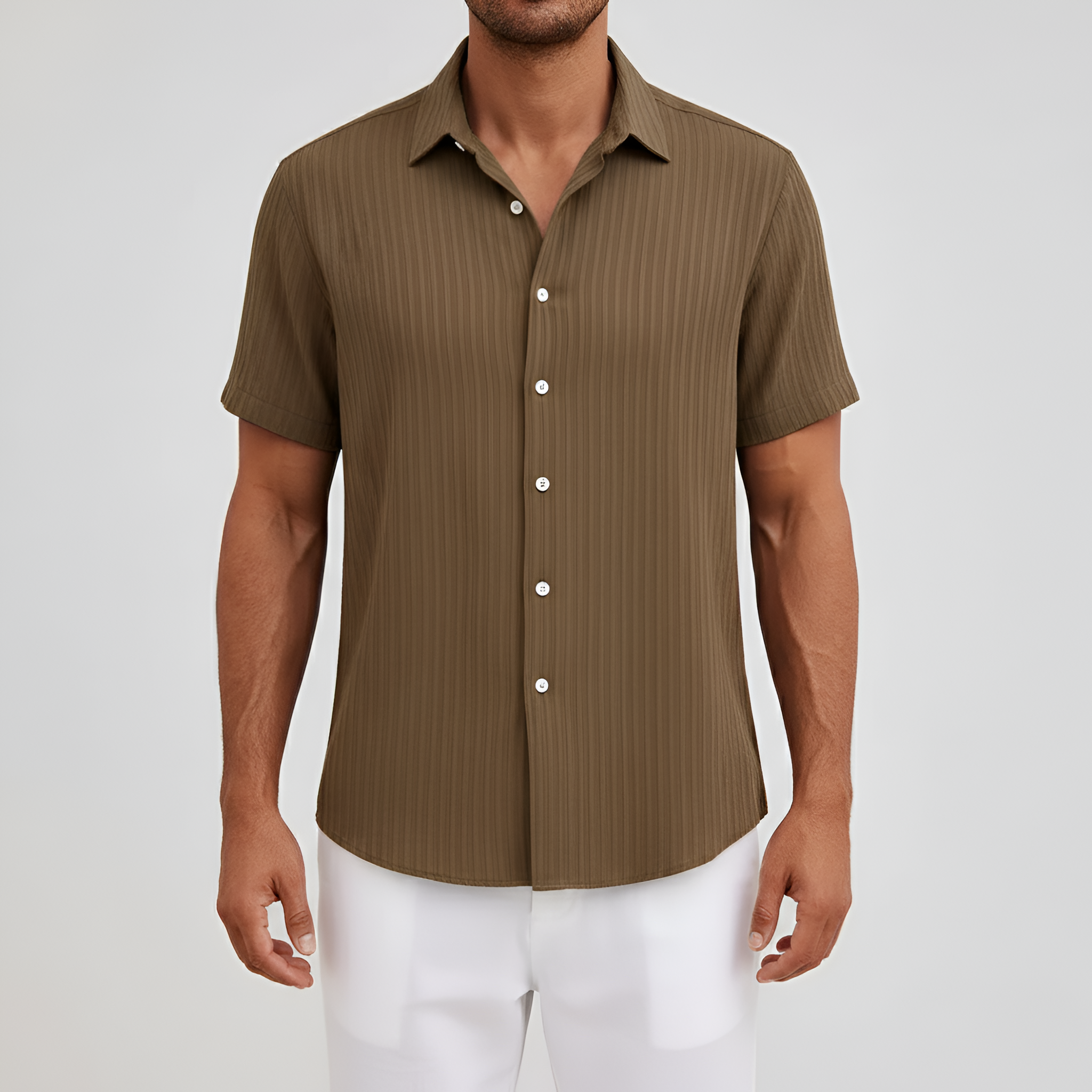 Chemise en mélange de coton pour homme à manches courtes avec col et boutons