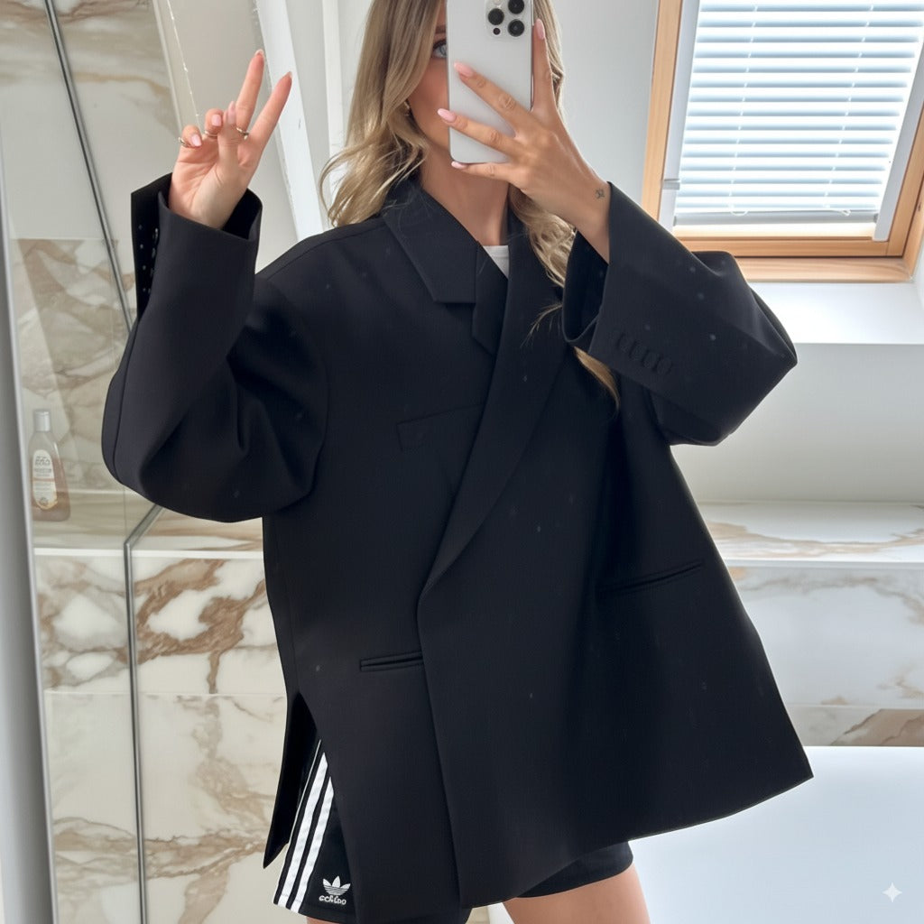 Oversized Blazer for Women with Notch Lapel and Buttoned Long Sleeves