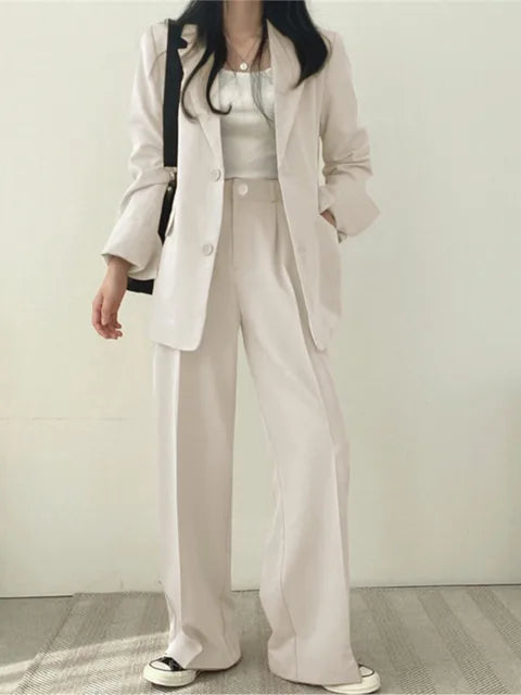 Ensemble pantalon femme deux pièces avec veste à revers et coupe droite