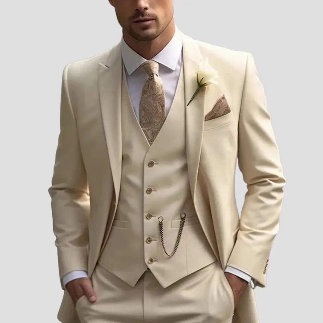 Men's Three-Piece Groom Suit with Slim Fit Cut and Classic Lapels