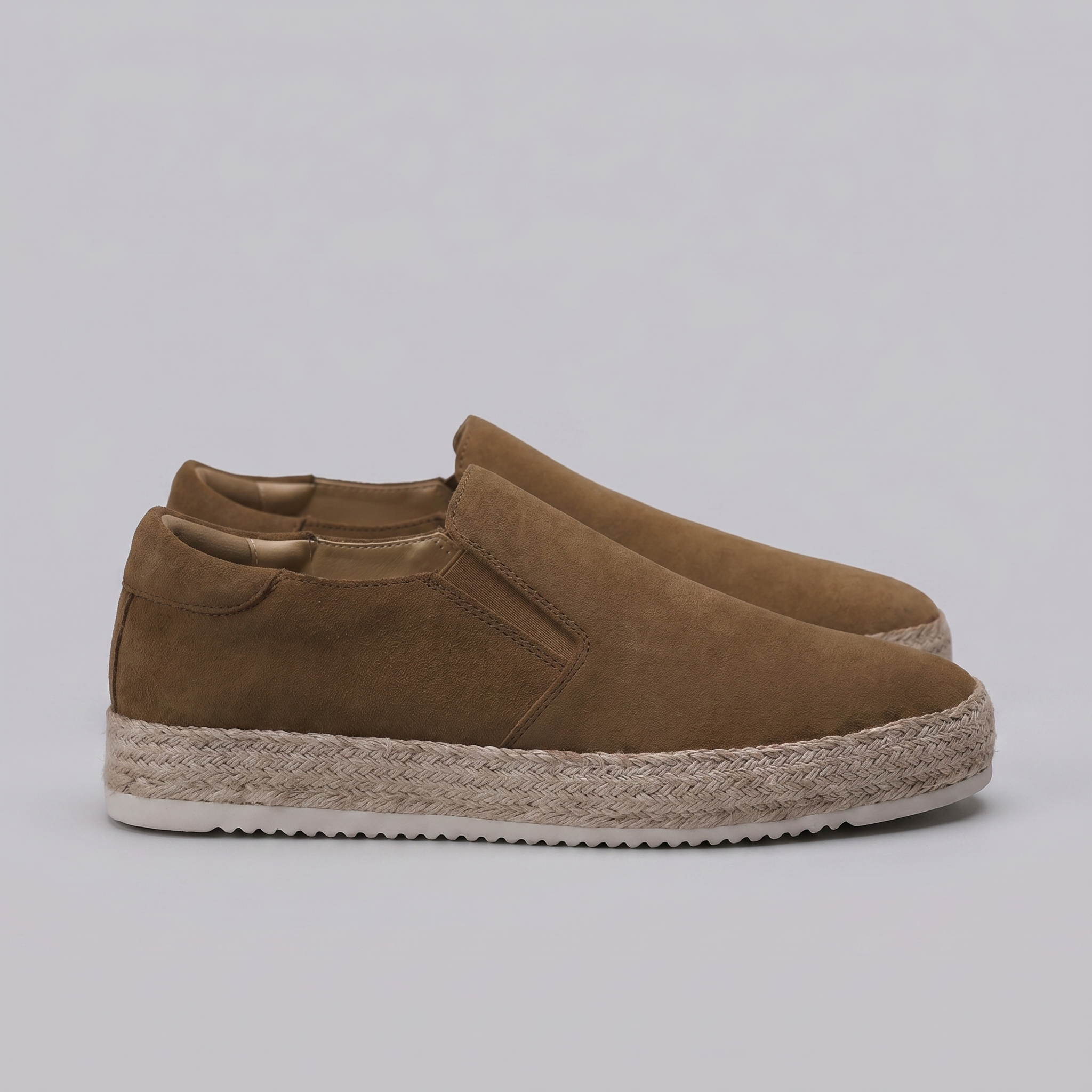 Mocassins en daim pour homme | chaussures slip-on pour la plage