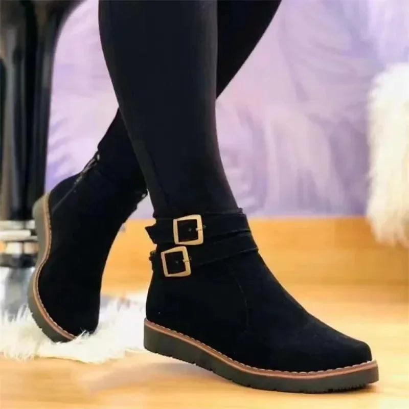 Women's ankle boots — zipper closure — daily use