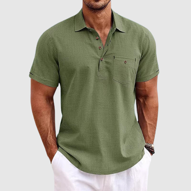 Polo de homem de manga curta com bolso e corte moderno — diário