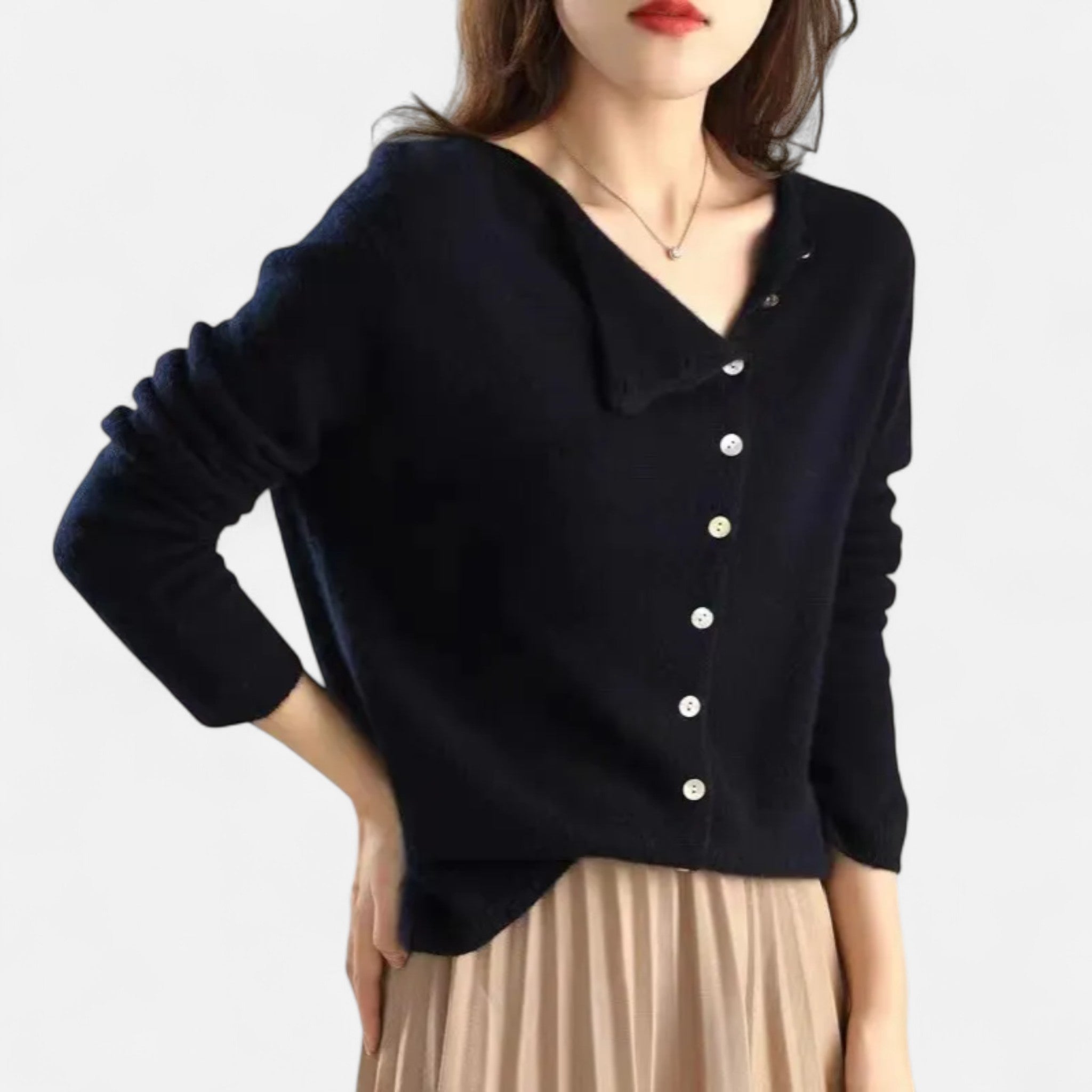 Eliaro Moda | Suéter Mujer Ginevra Elegancia con Botones Icónicos