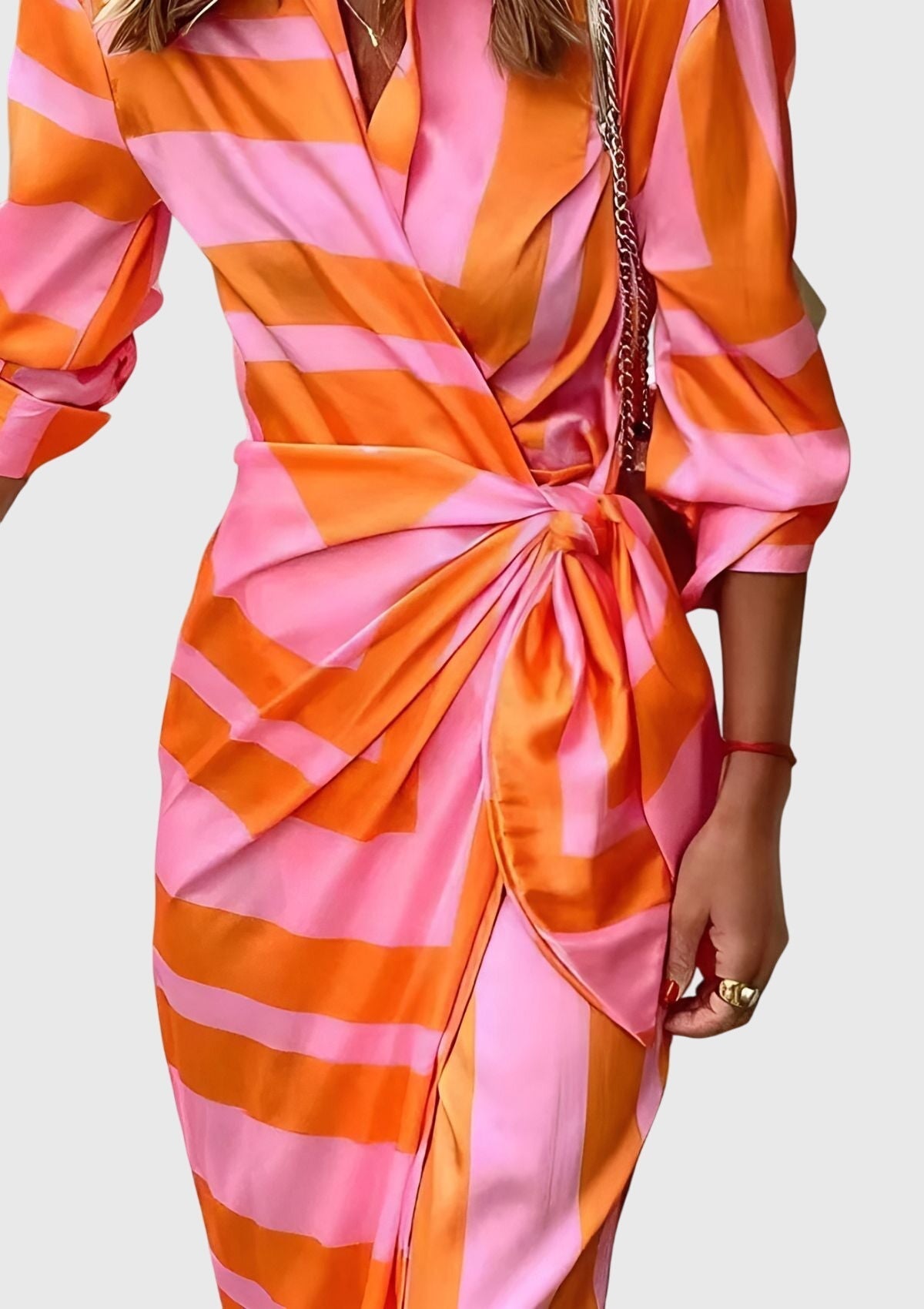 Vestito incrociato stampato | vestito midi con collo per eventi