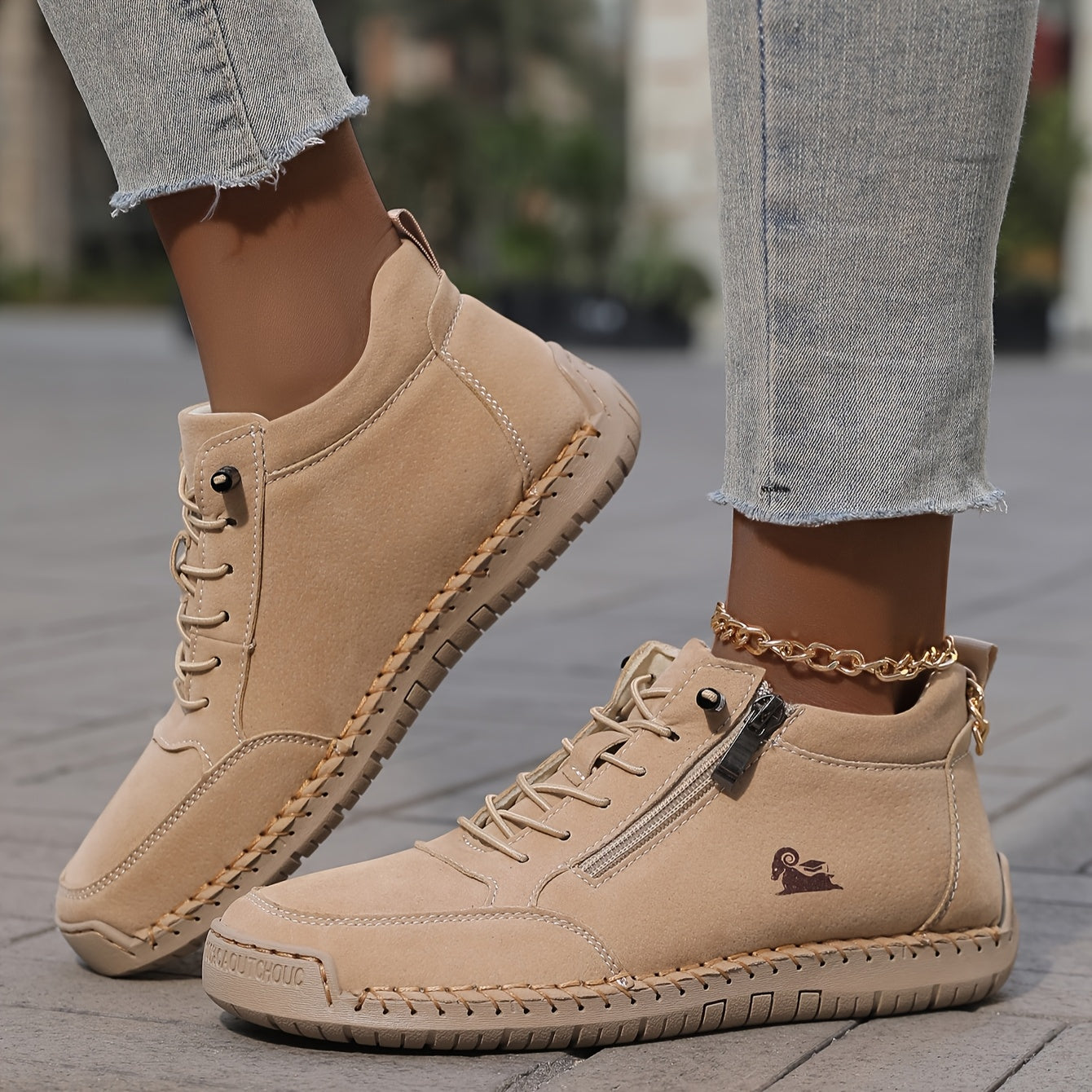 Women's Walking Sneakers with Zipper Closure and Cushioned Sole