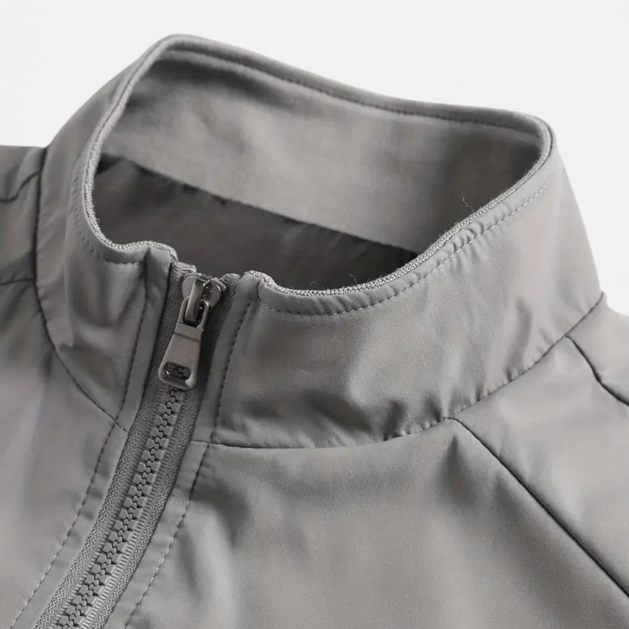 Eliaro Moda | Chaqueta Ligera Hombre Cremallera Cuello Alto