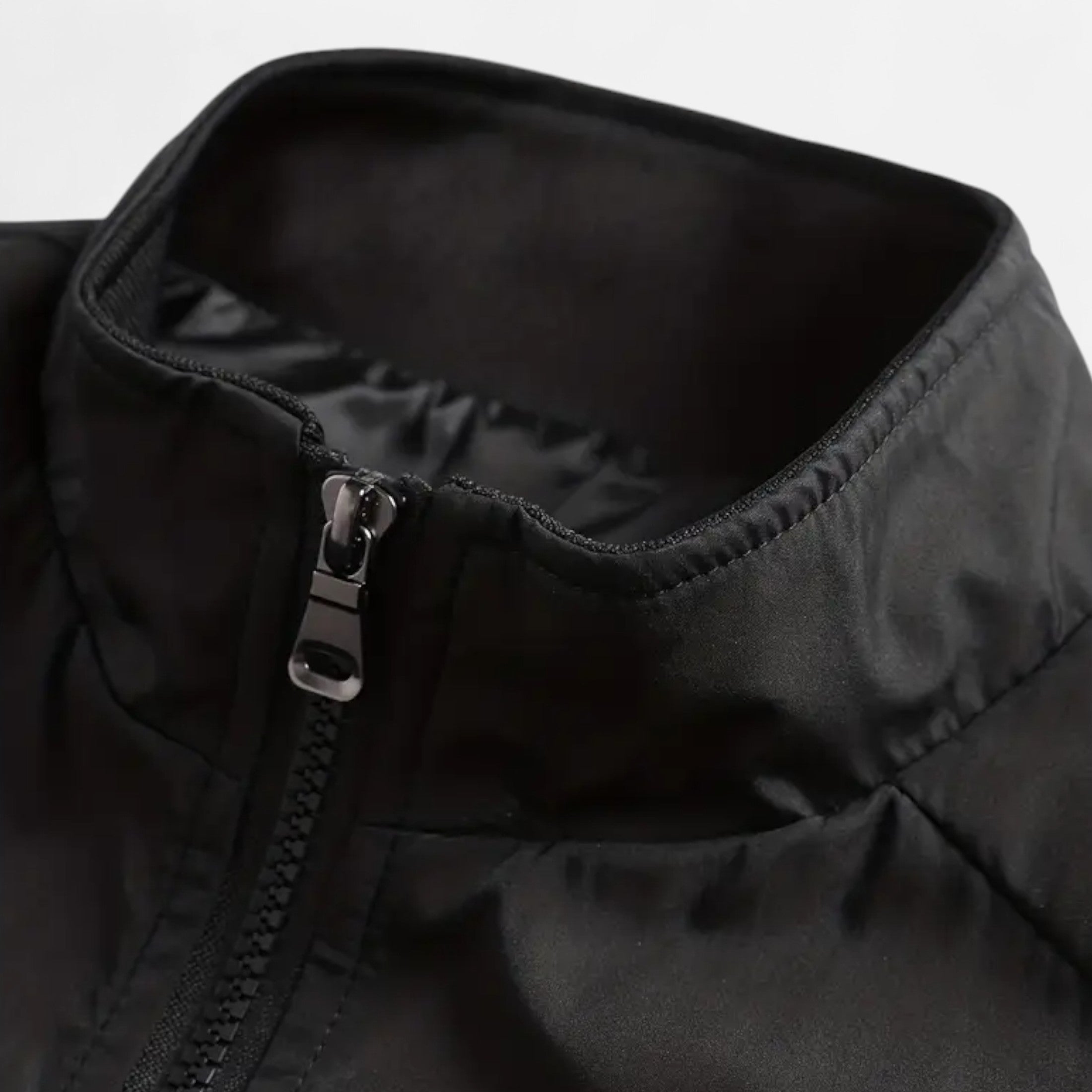 Eliaro Moda | Chaqueta Ligera Hombre Cremallera Cuello Alto