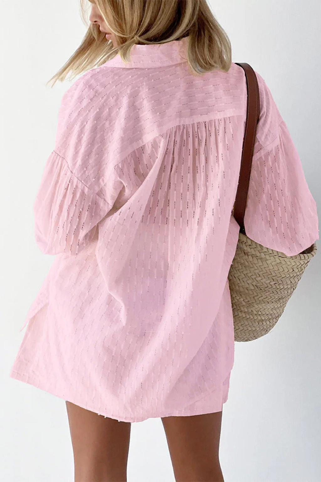 Ensemble deux pièces pour femme avec chemise broderie et short