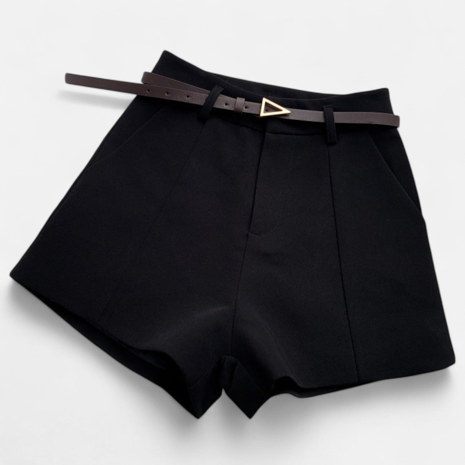 Eliaro Moda | Pantalones Cortos Vintage para Mujer – Silueta Elegante con Encanto Retro y Estilo Atemporal