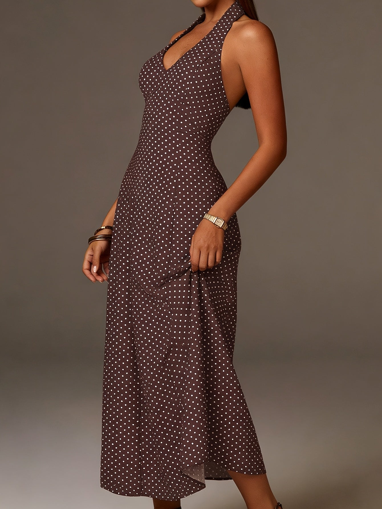 Robe maxi à pois avec col halter et décolleté plongeant en V pour femme