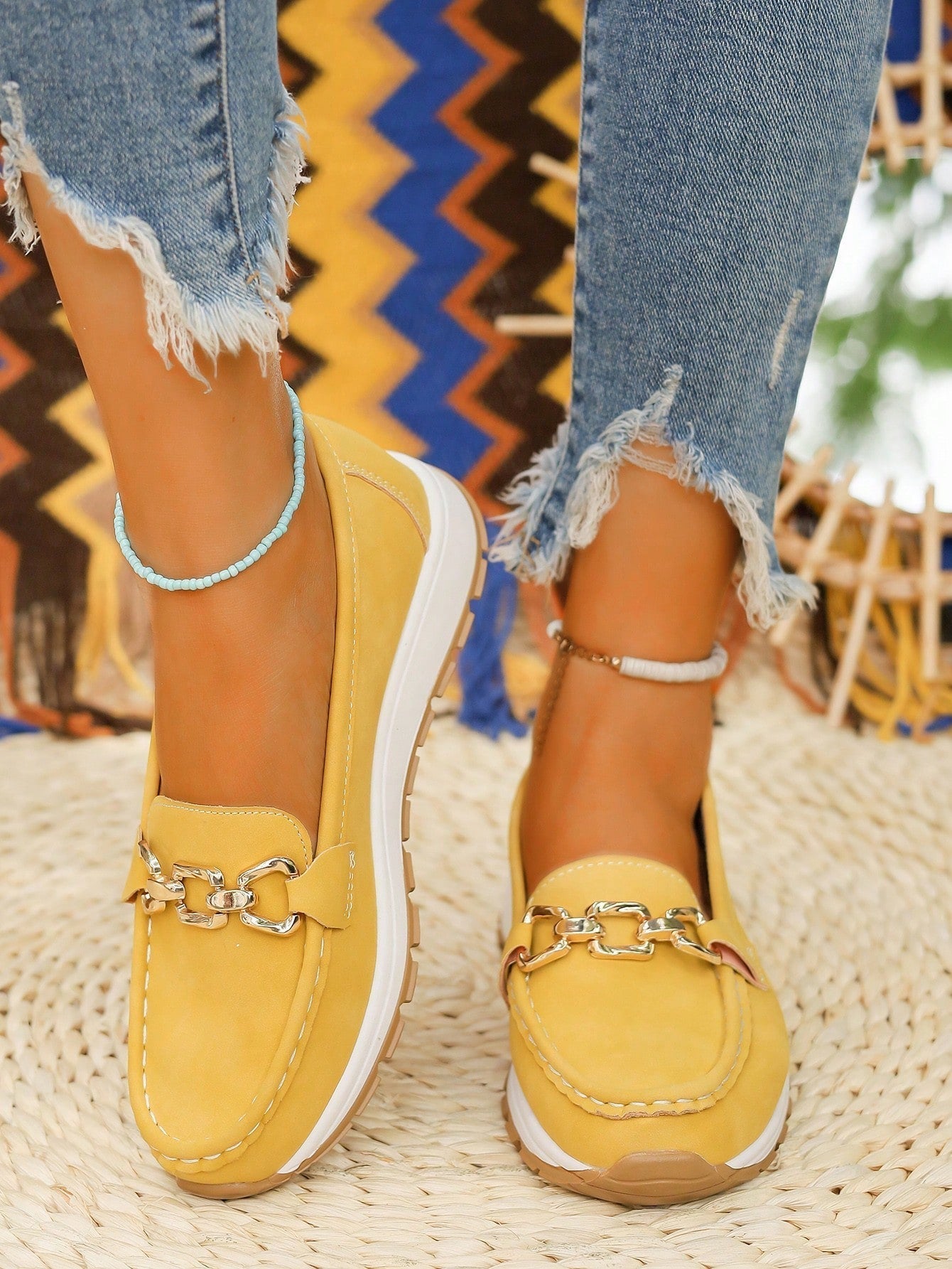 Mocassins pour femme — Chaussures plates avec boucle à maillons pour le bureau