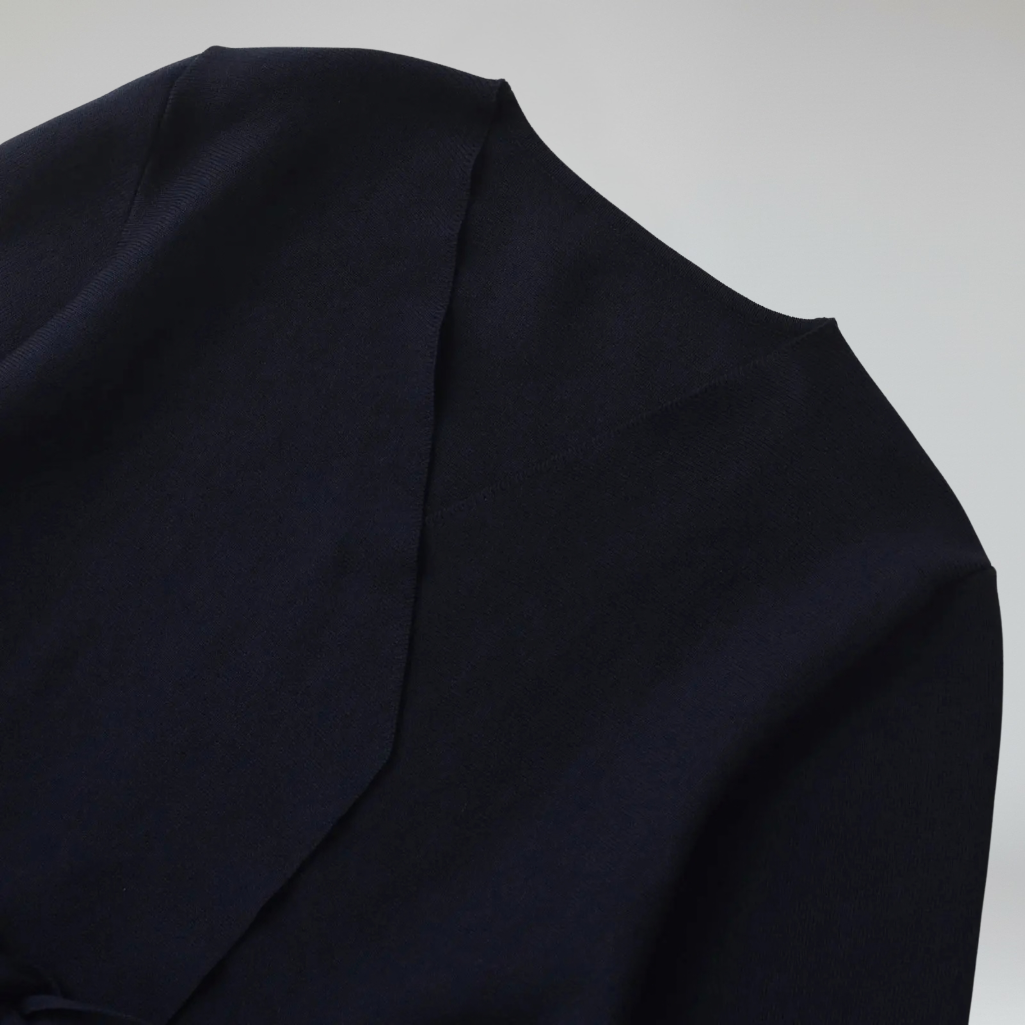 Women's Knit Blazer with Belt and Shoulder Pads with V-Neck