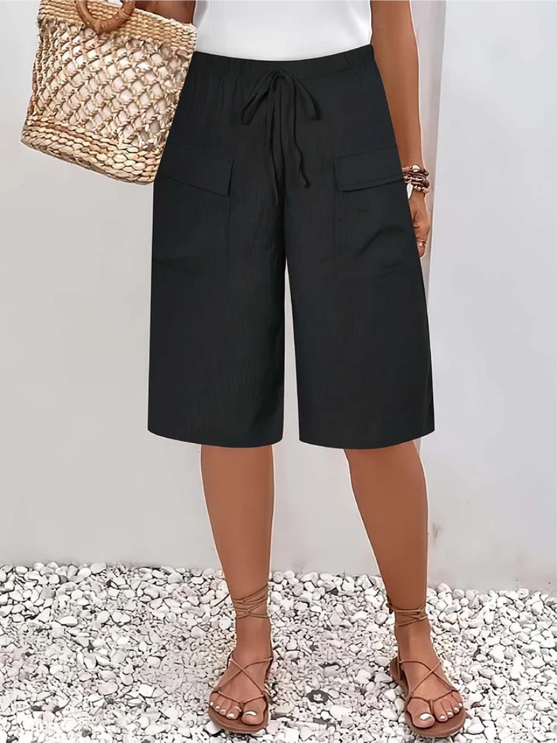 Pantaloncini donna con vita elastica, coulisse e tasche cargo