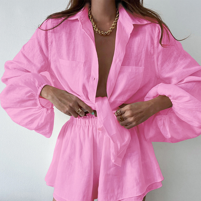 Ensemble deux pièces pour femme avec blouse en lin et short