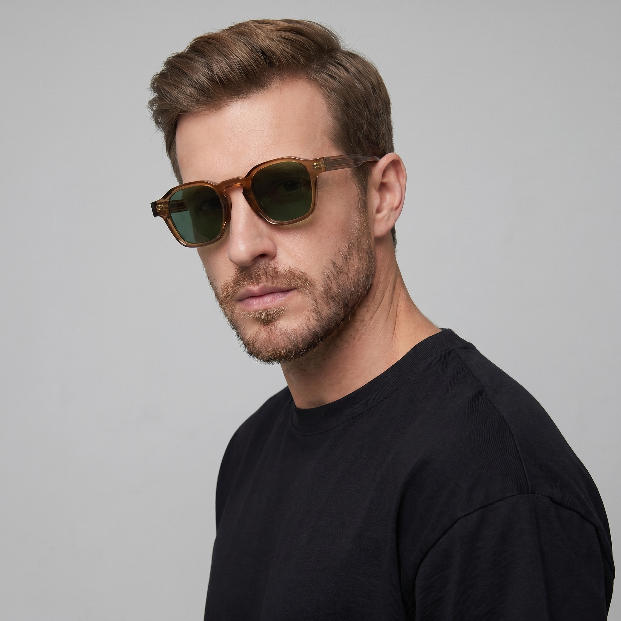 Lunettes de soleil homme | monture carrée usage quotidien