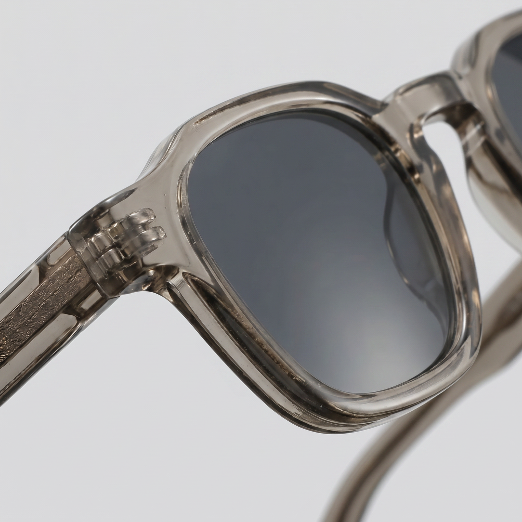 Lunettes de soleil homme | monture carrée usage quotidien