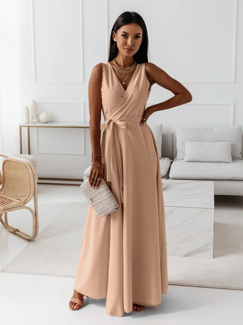 Robe d'invitée de mariage avec décolleté en V et jupe maxi fluide pour femme