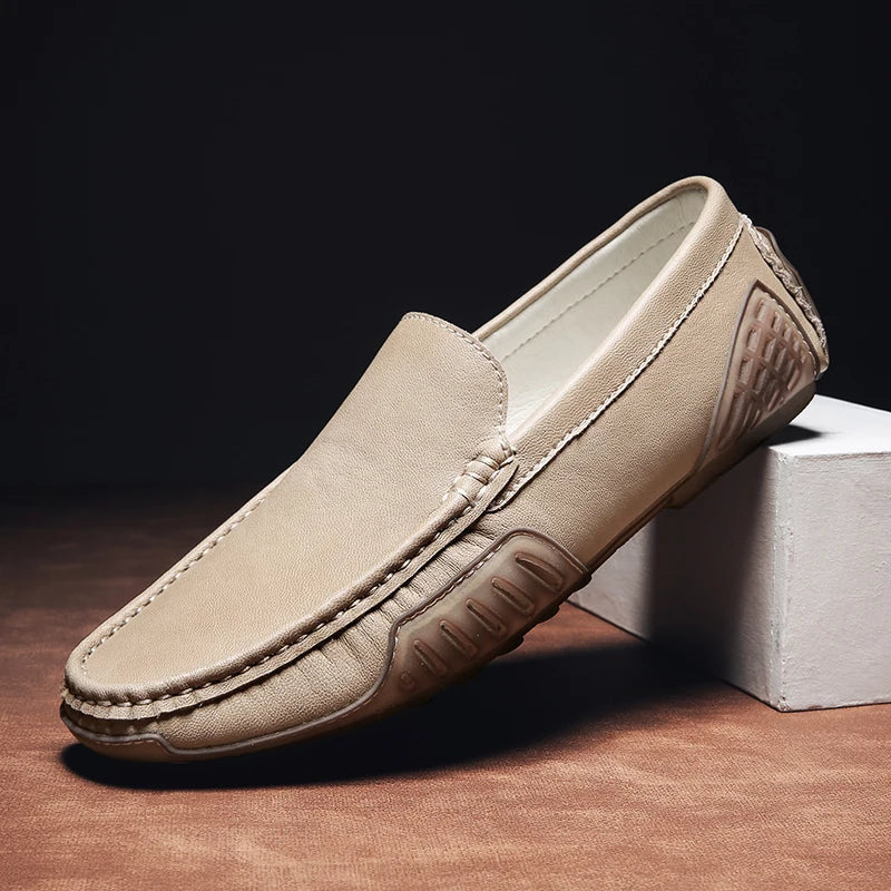 Mocassini da Uomo in Pelle con Suola Antiscivolo in Gomma e Design Slip-On