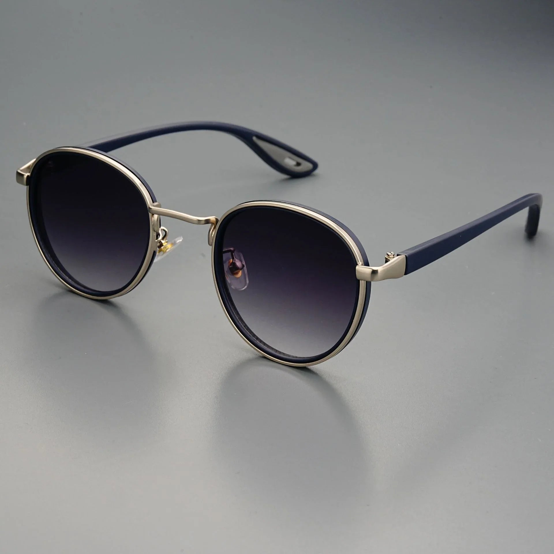 Occhiali da Sole Rotondi da Donna con Montatura in Policarbonato e Protezione UV400