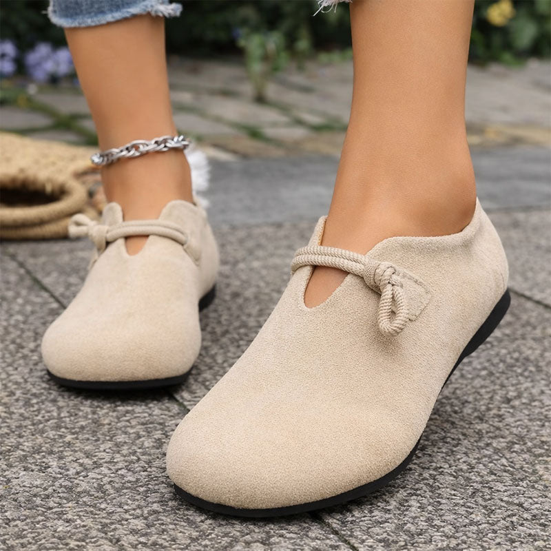 Ballerines à bout rond avec dessus en daim et nœud décoratif
