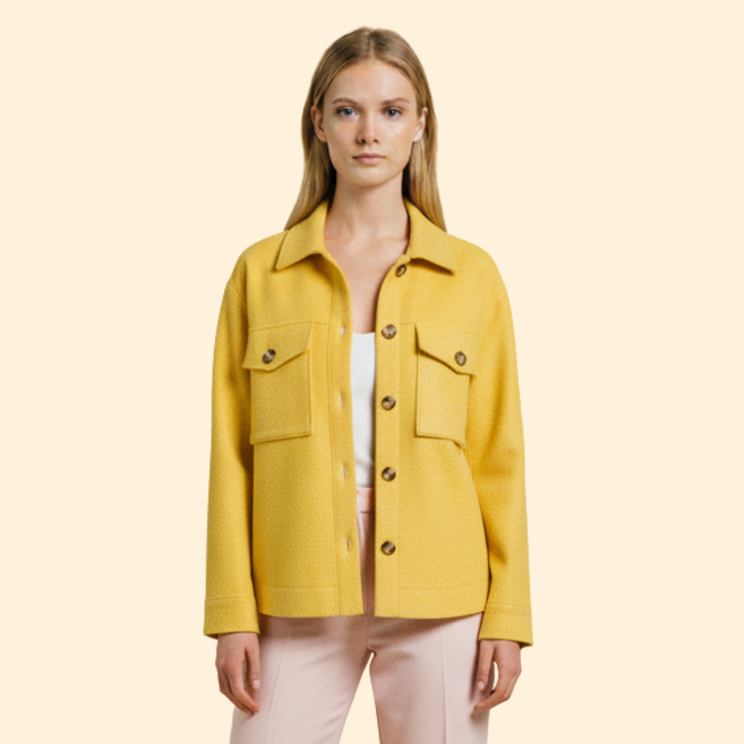 Cappotto lungo con chiusura frontale a bottoni e tasche con patta da donna