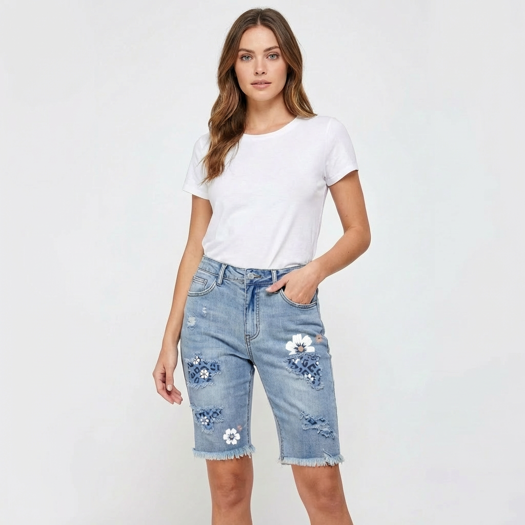 Bermuda Jeans da Donna con Stampa Floreale e Orli Sfilacciati