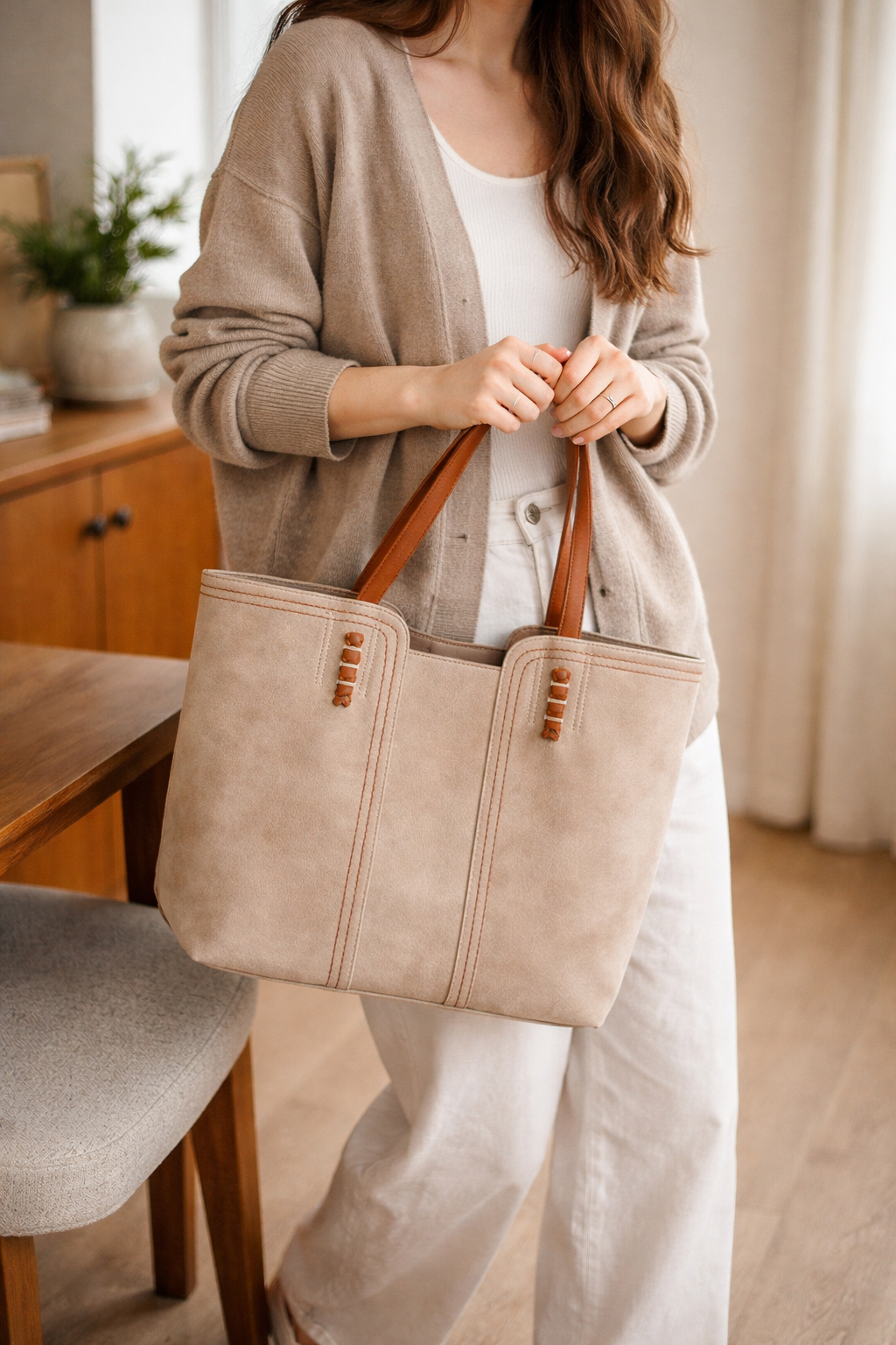 Dámská taška tote shopper se strukturovaným tvarem