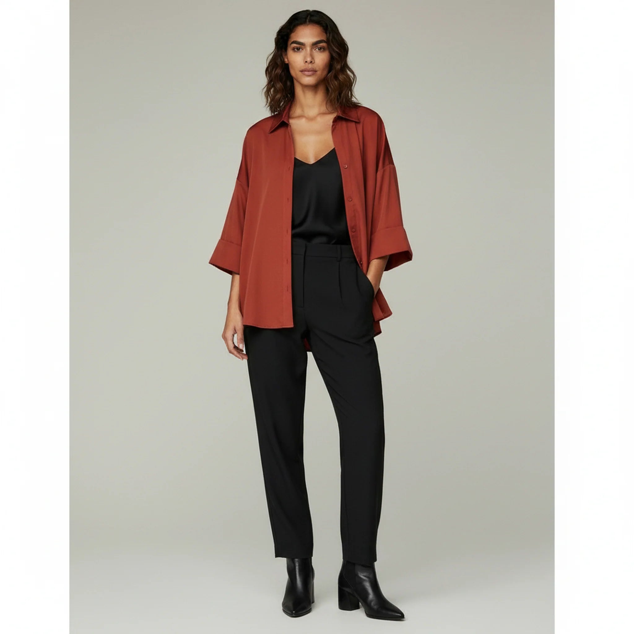 Camicia in Poliestere da Donna con Colletto a Risvolto e Chiusura con Bottoni