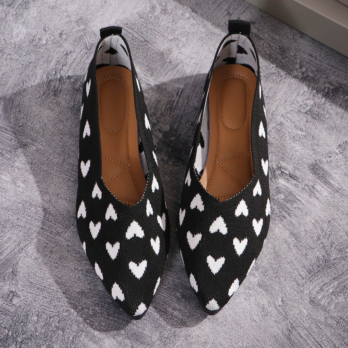 Women's Ballet Flats with Pointed Toe and Heart Print