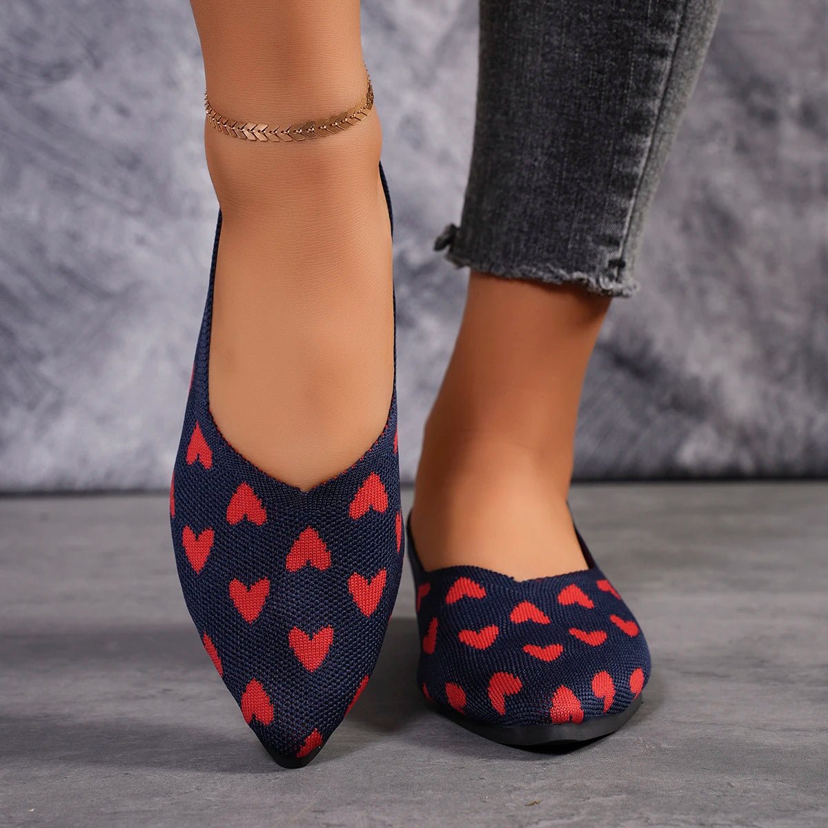 Women's Ballet Flats with Pointed Toe and Heart Print