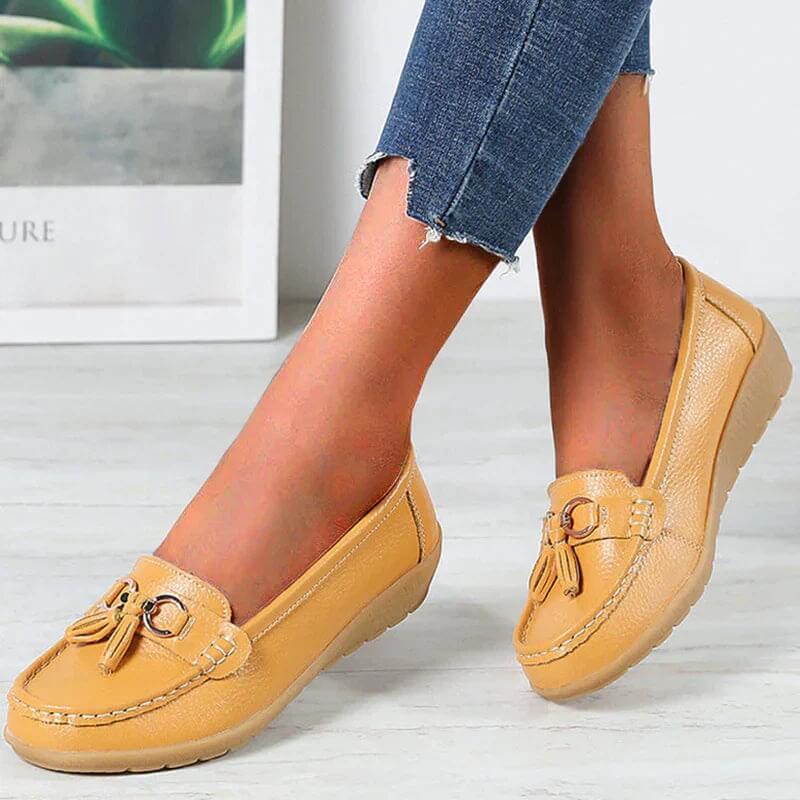 Mocassini in pelle da donna - scarpe basse con nappine - per camminare
