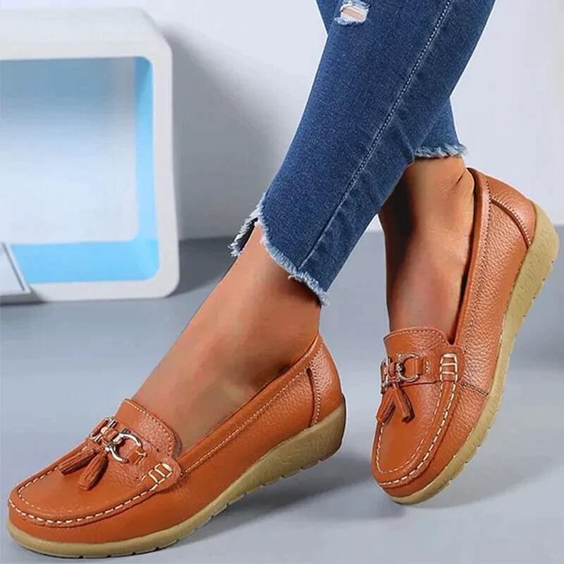 Mocassini in pelle da donna - scarpe basse con nappine - per camminare